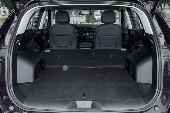 不到10万就能买大七座中型SUV？25款凯翼昆仑玩的就是一个实在