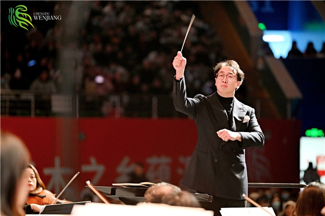光祈乐韵暖冬夜 文润温江续新章——2025“光祈之声”金秋交响音乐会圆满奏响