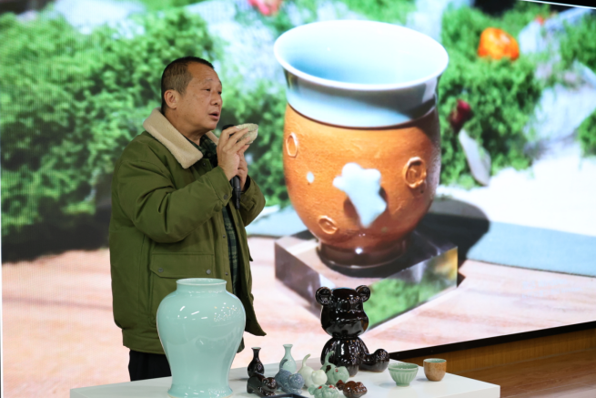 千年窑火映童心 青图“合作”再添非遗新篇